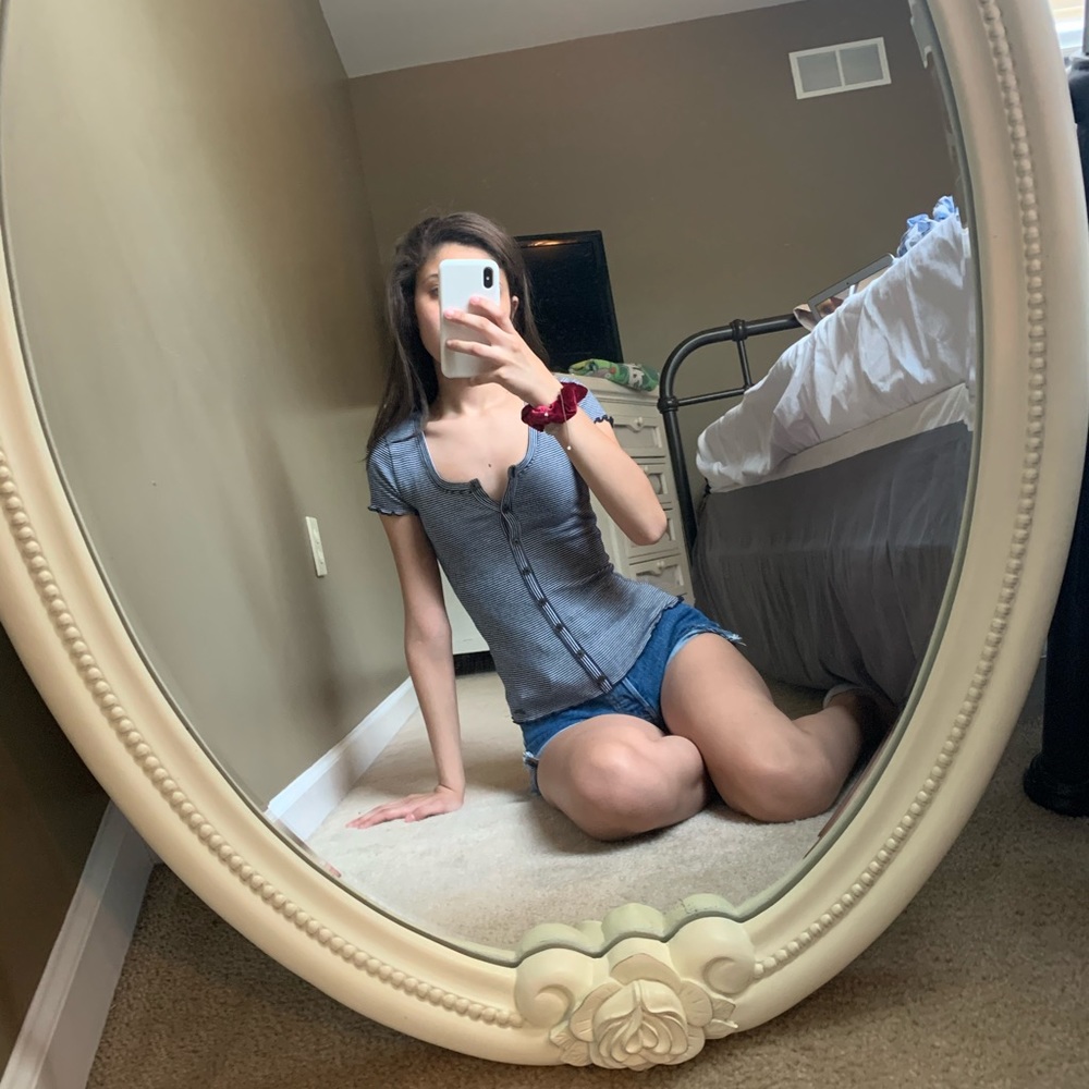 Hollister Button Up